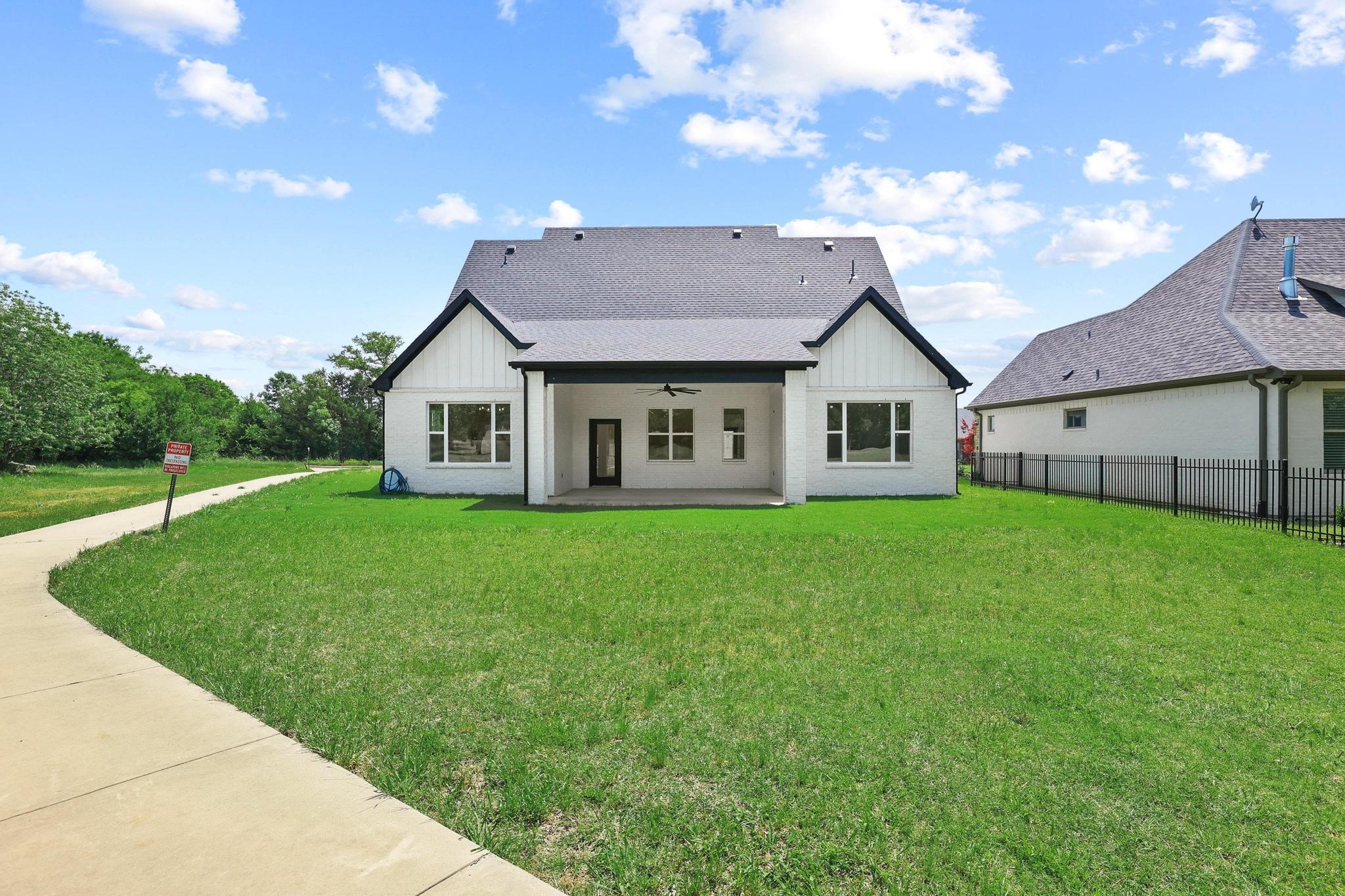 299 Bent Oak Drive Pottsboro TX 75076