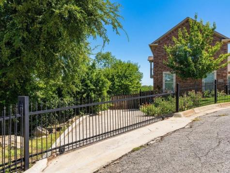 2700 Refugio Avenue Fort Worth TX 76164