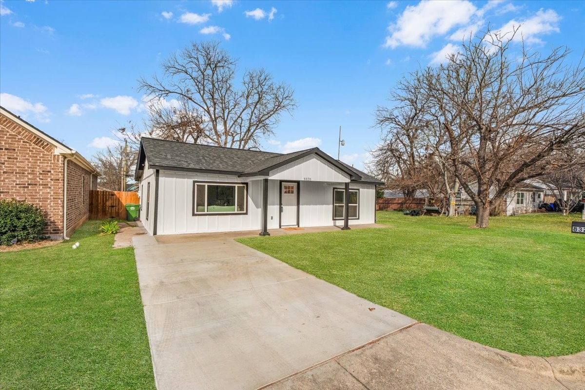 8320 Redonda Street White Settlement TX 76108