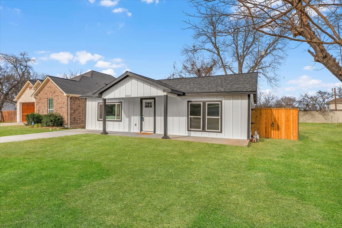 8320 Redonda Street White Settlement TX 76108