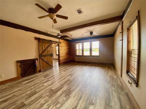 405 County Road 1264 Whitesboro TX 76273