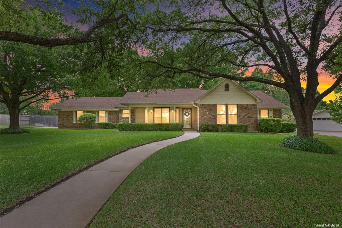 512 Dal Paso Drive Robinson TX 76706