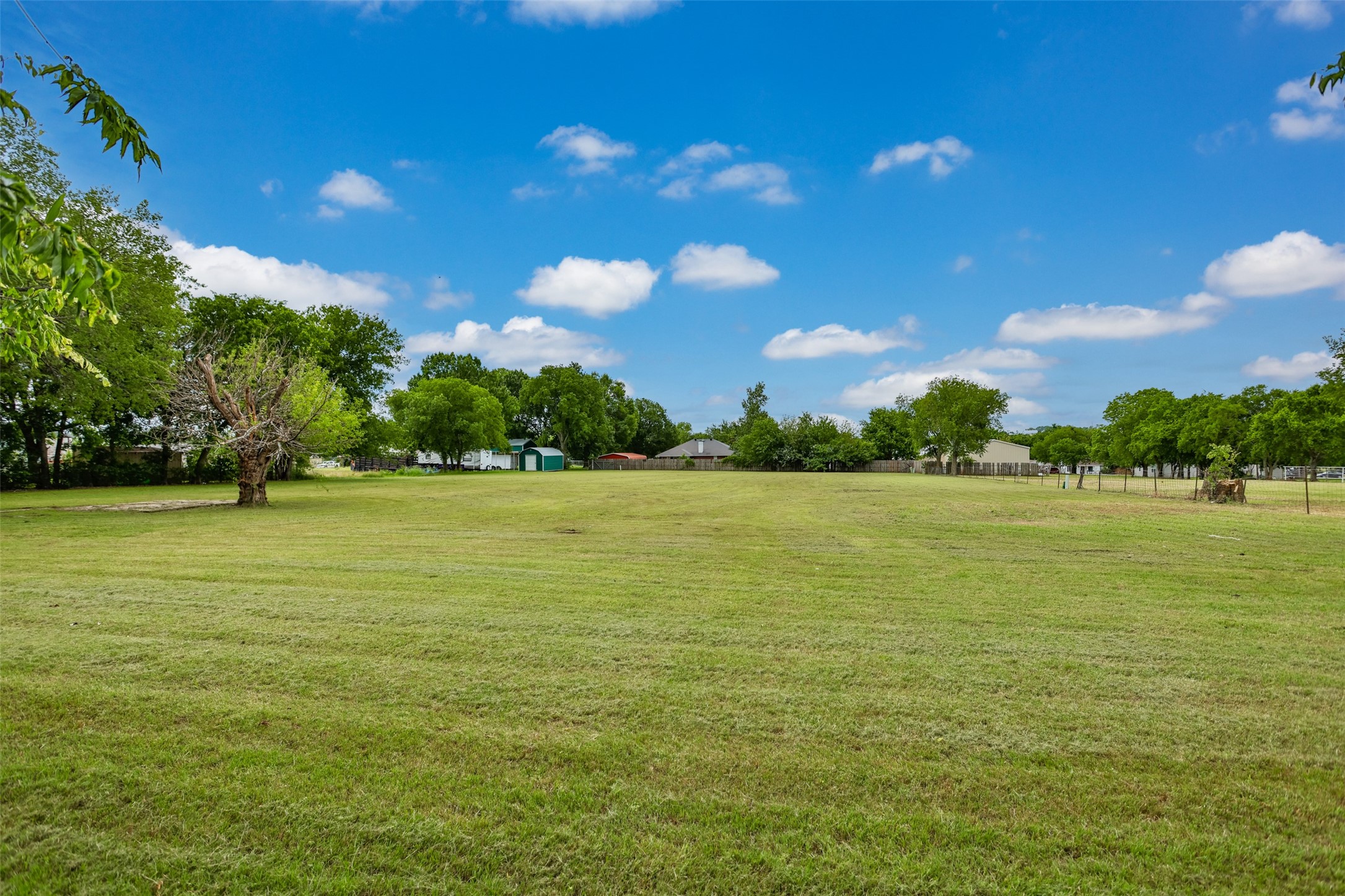 322&410 E Division Street Muenster TX 76252