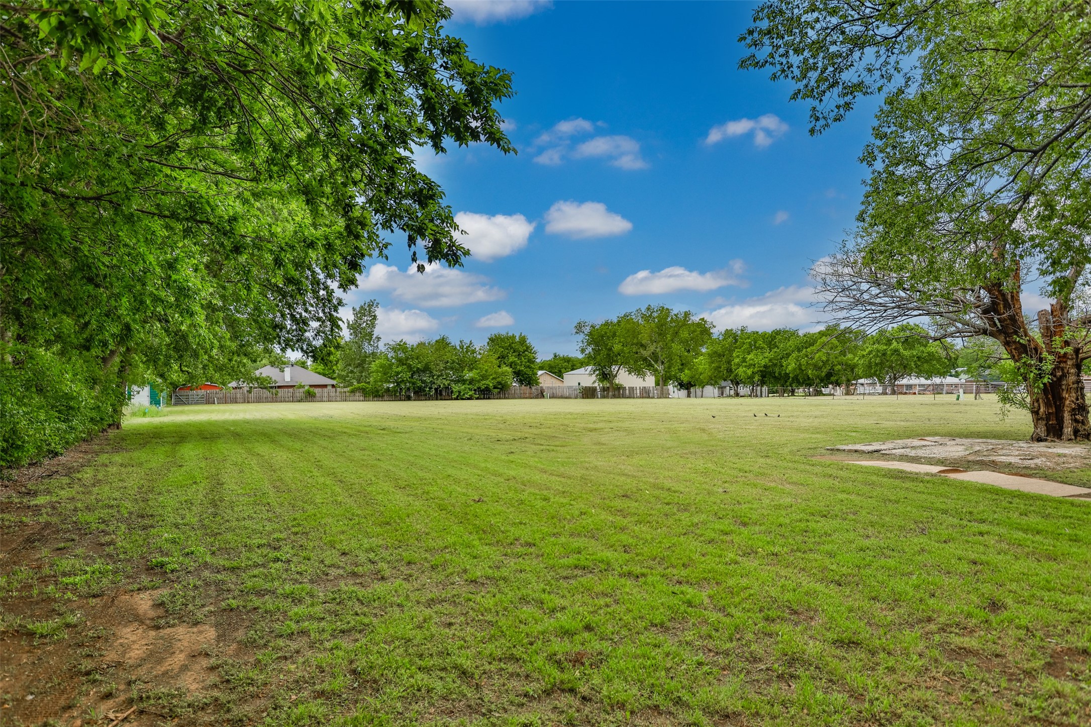 322&410 E Division Street Muenster TX 76252