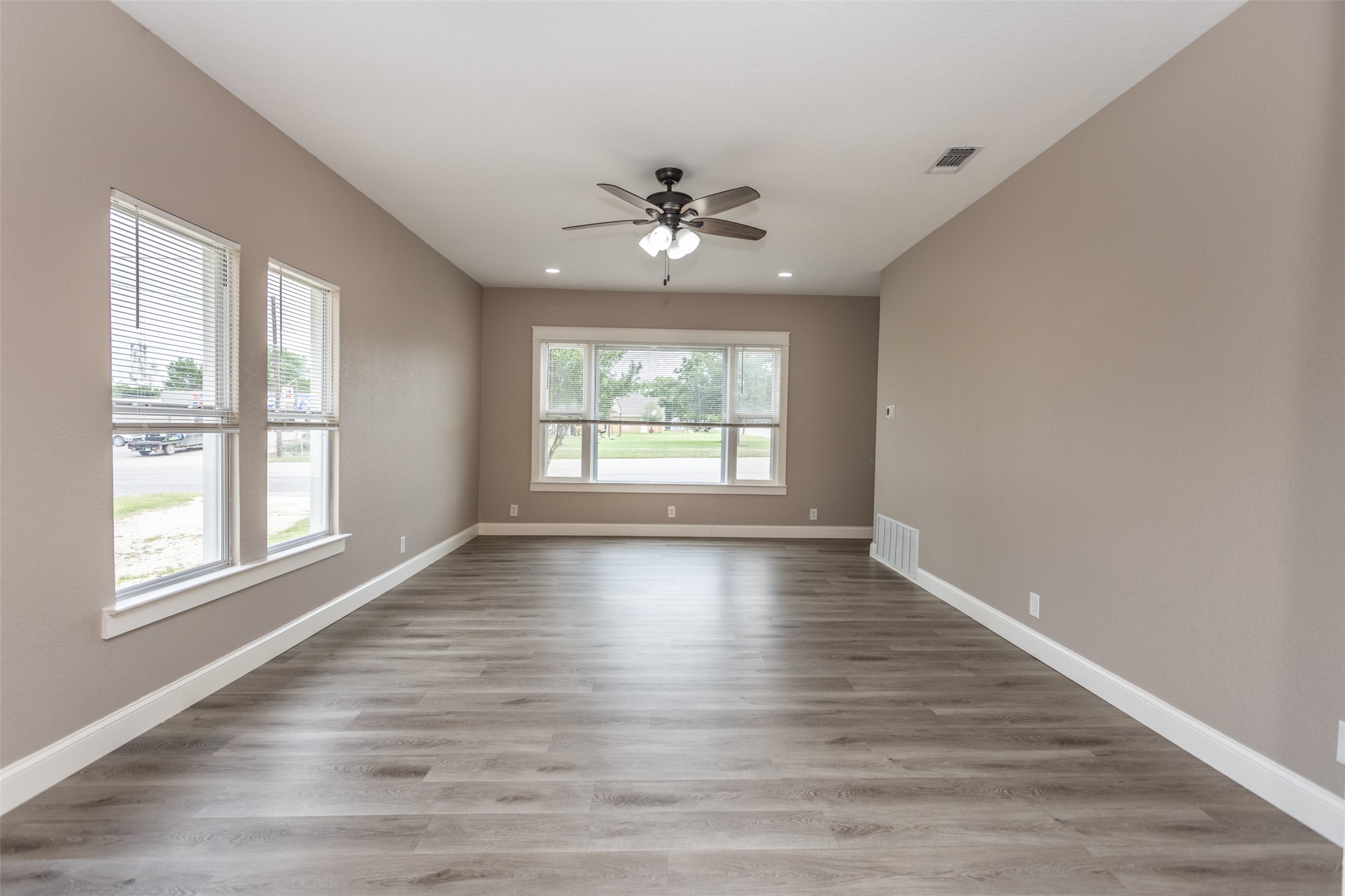 322&410 E Division Street Muenster TX 76252
