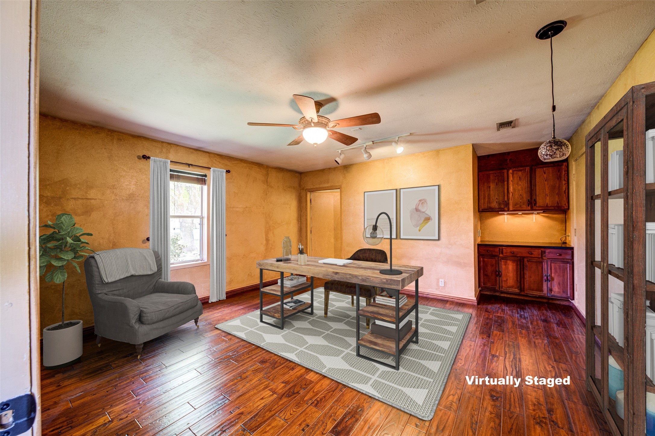 551 County Road 3390 Paradise TX 76073