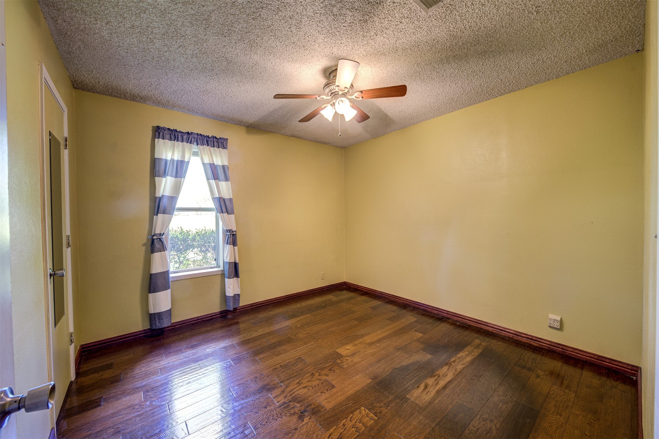 551 County Road 3390 Paradise TX 76073