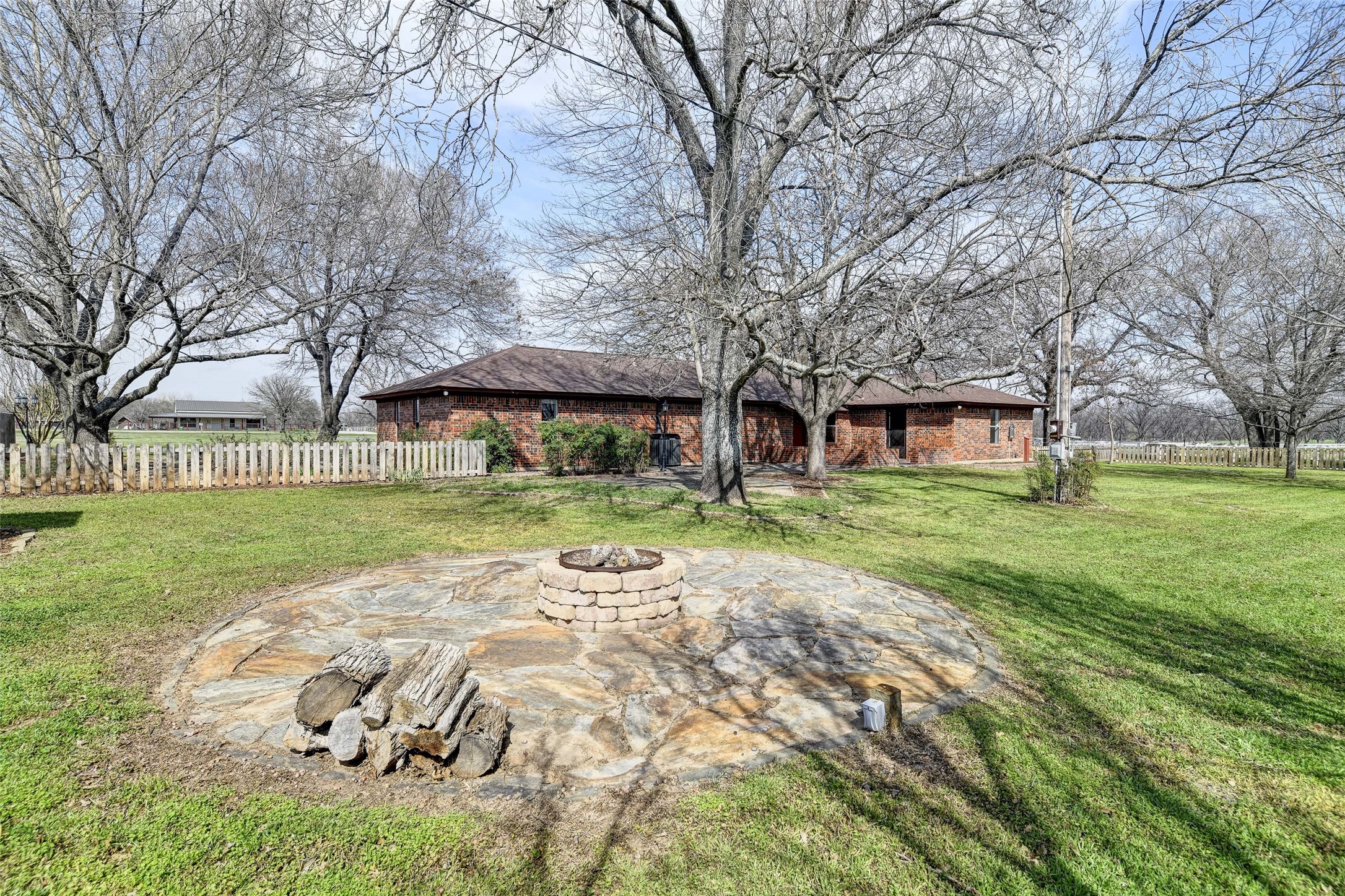 551 County Road 3390 Paradise TX 76073