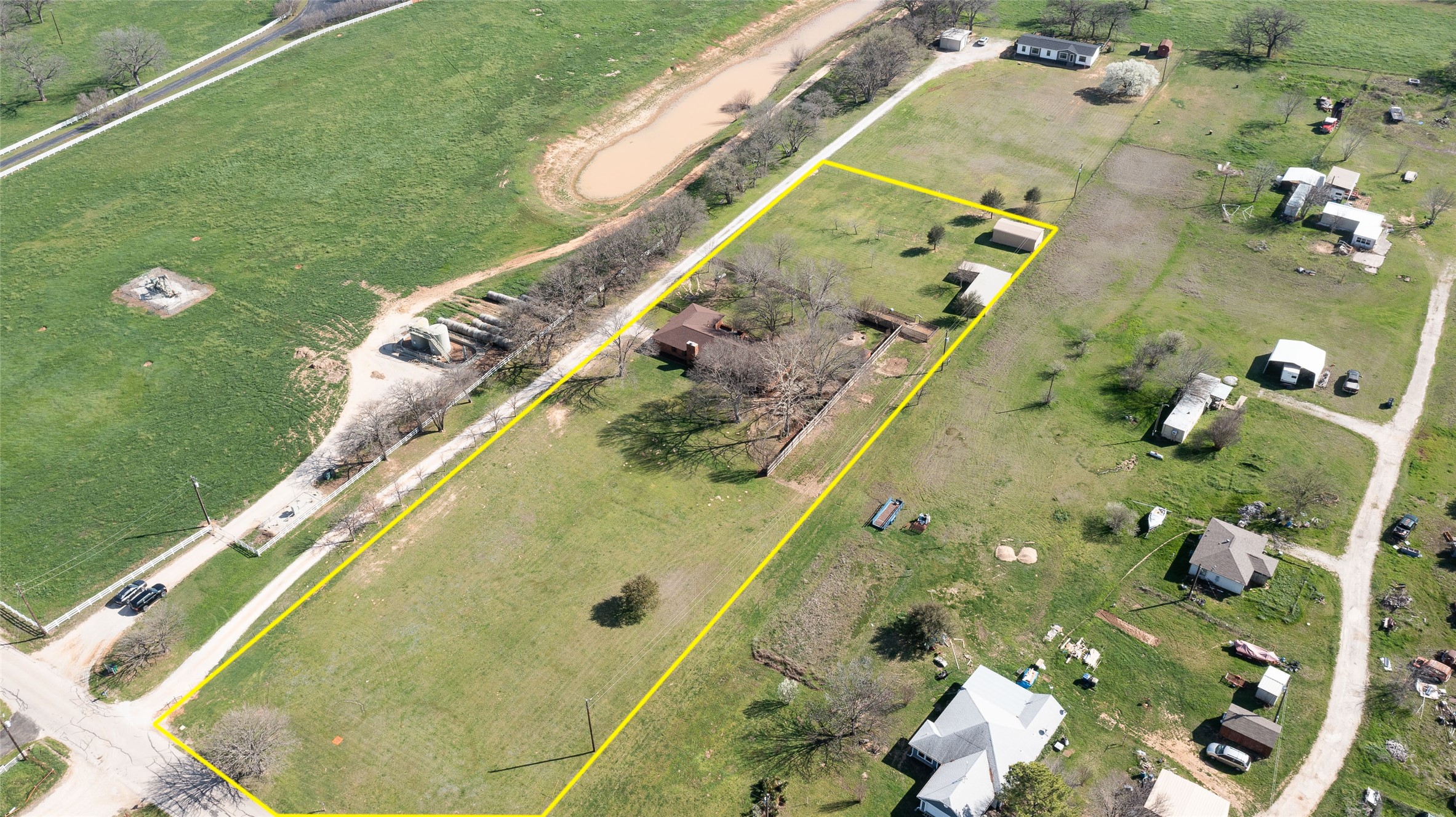 551 County Road 3390 Paradise TX 76073