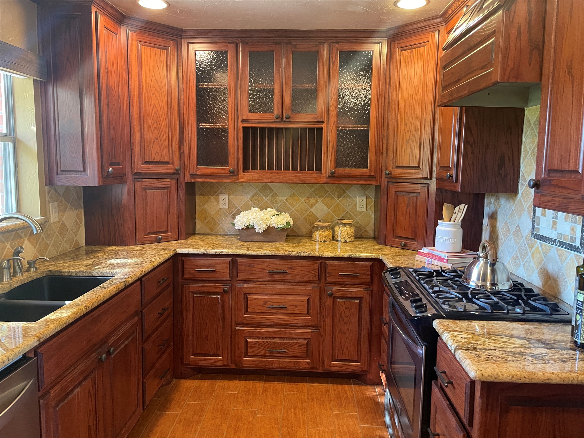 551 County Road 3390 Paradise TX 76073