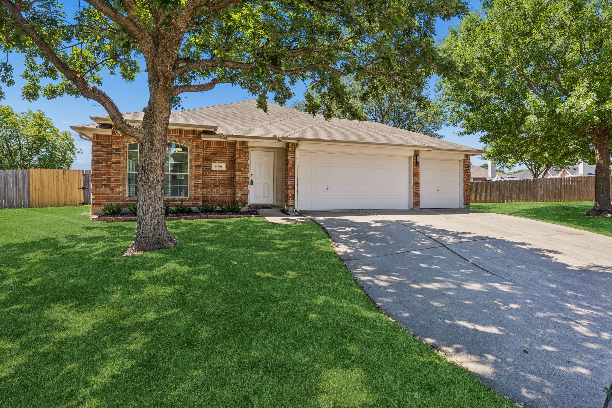 1001 Crane Circle Saginaw TX 76131