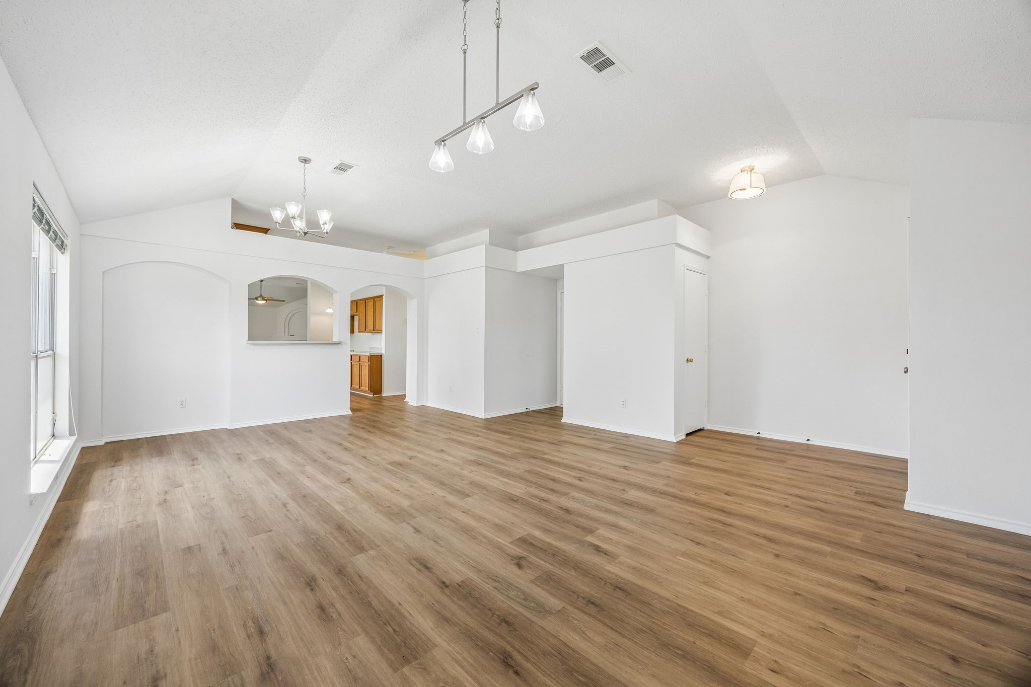 1001 Crane Circle Saginaw TX 76131