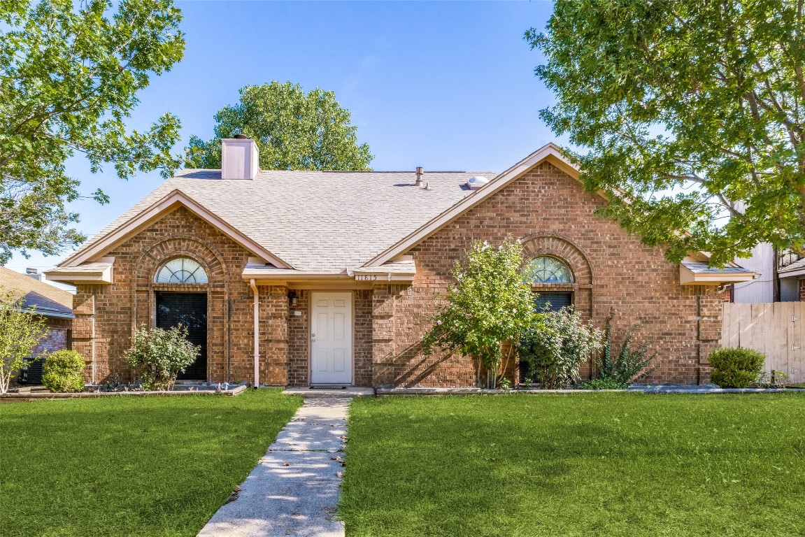 11815 Amberly Lane Balch Springs TX 75180