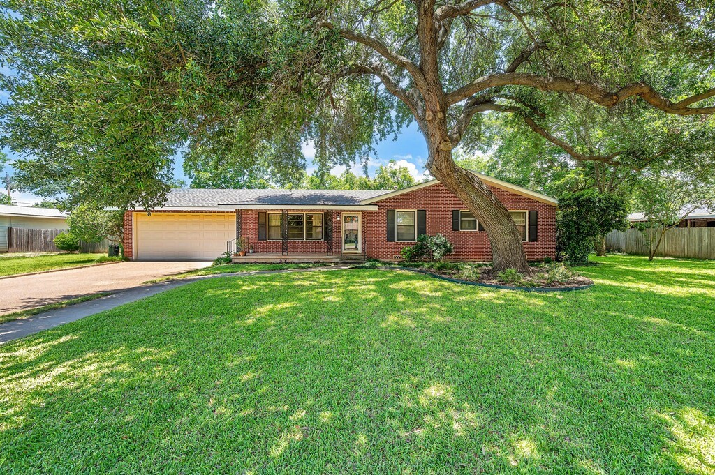 421 Bellaire Drive Woodway TX 76712