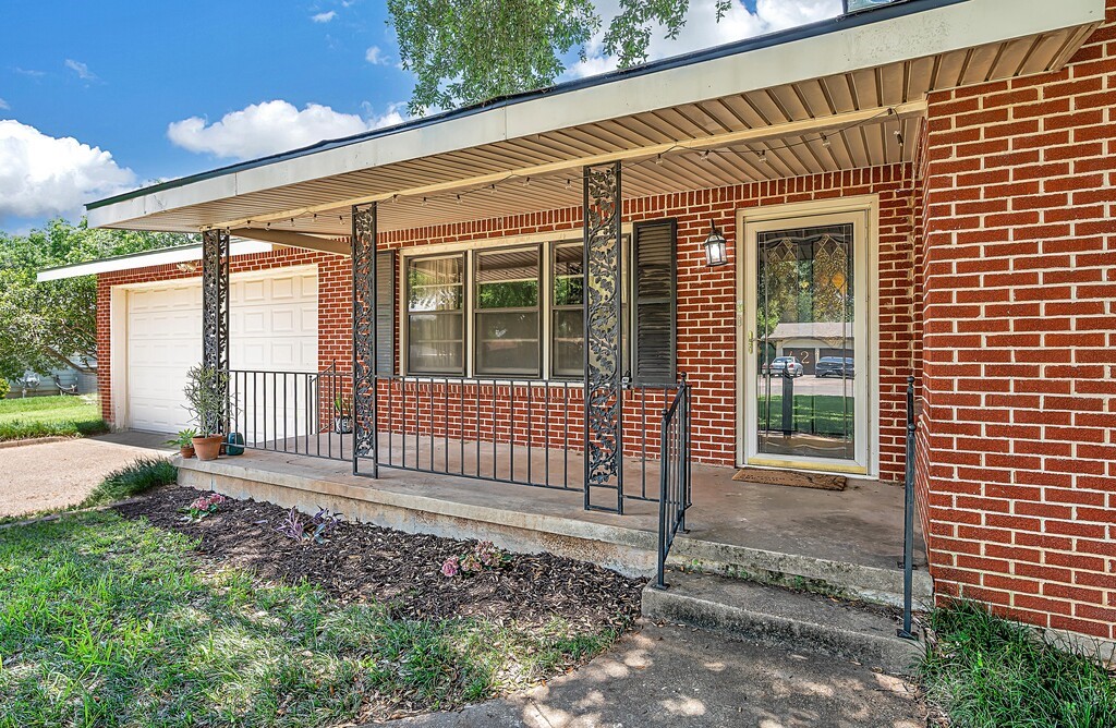 421 Bellaire Drive Woodway TX 76712