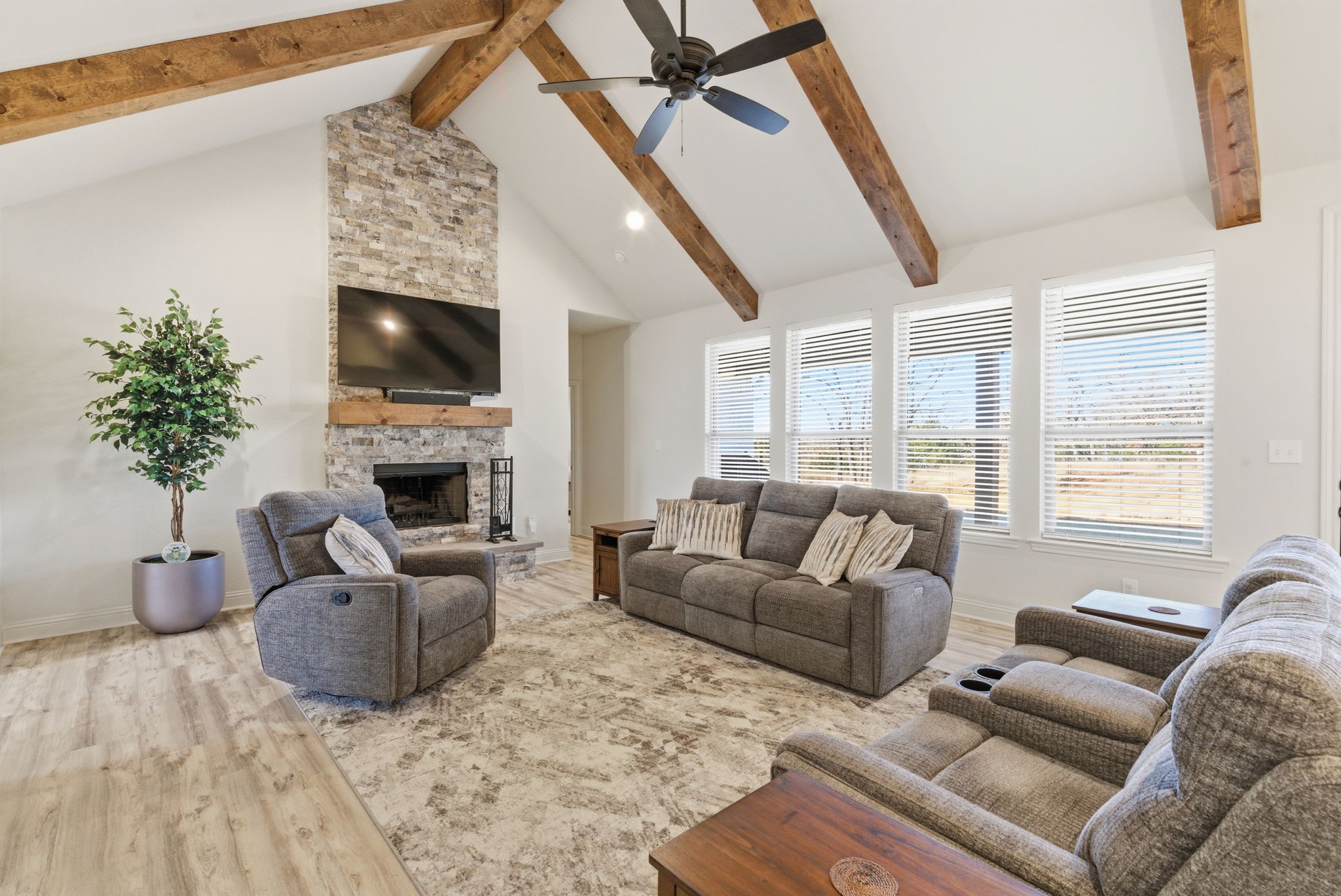 1025 Churchill Lane Millsap TX 76066