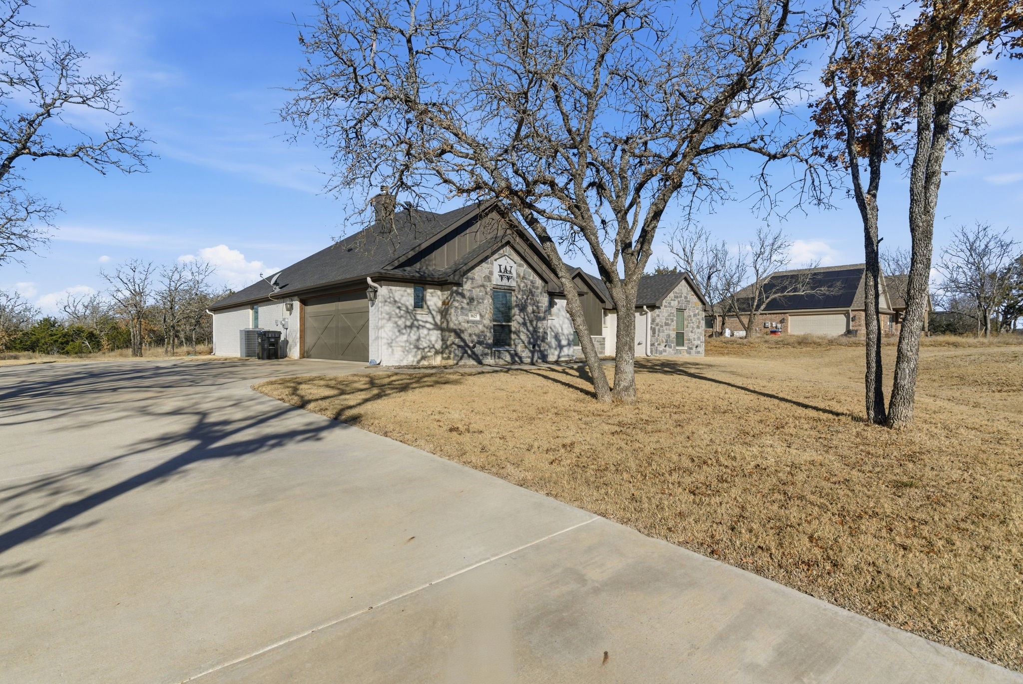 1025 Churchill Lane Millsap TX 76066