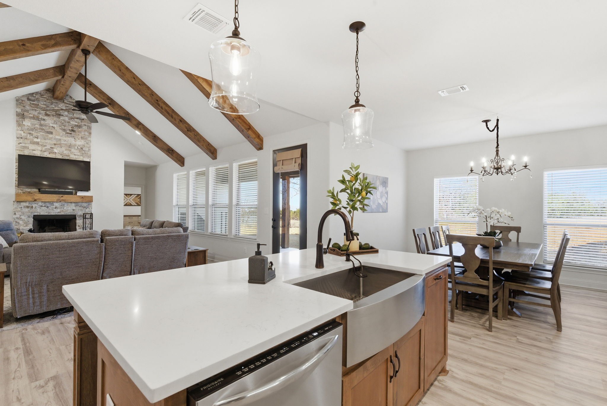 1025 Churchill Lane Millsap TX 76066