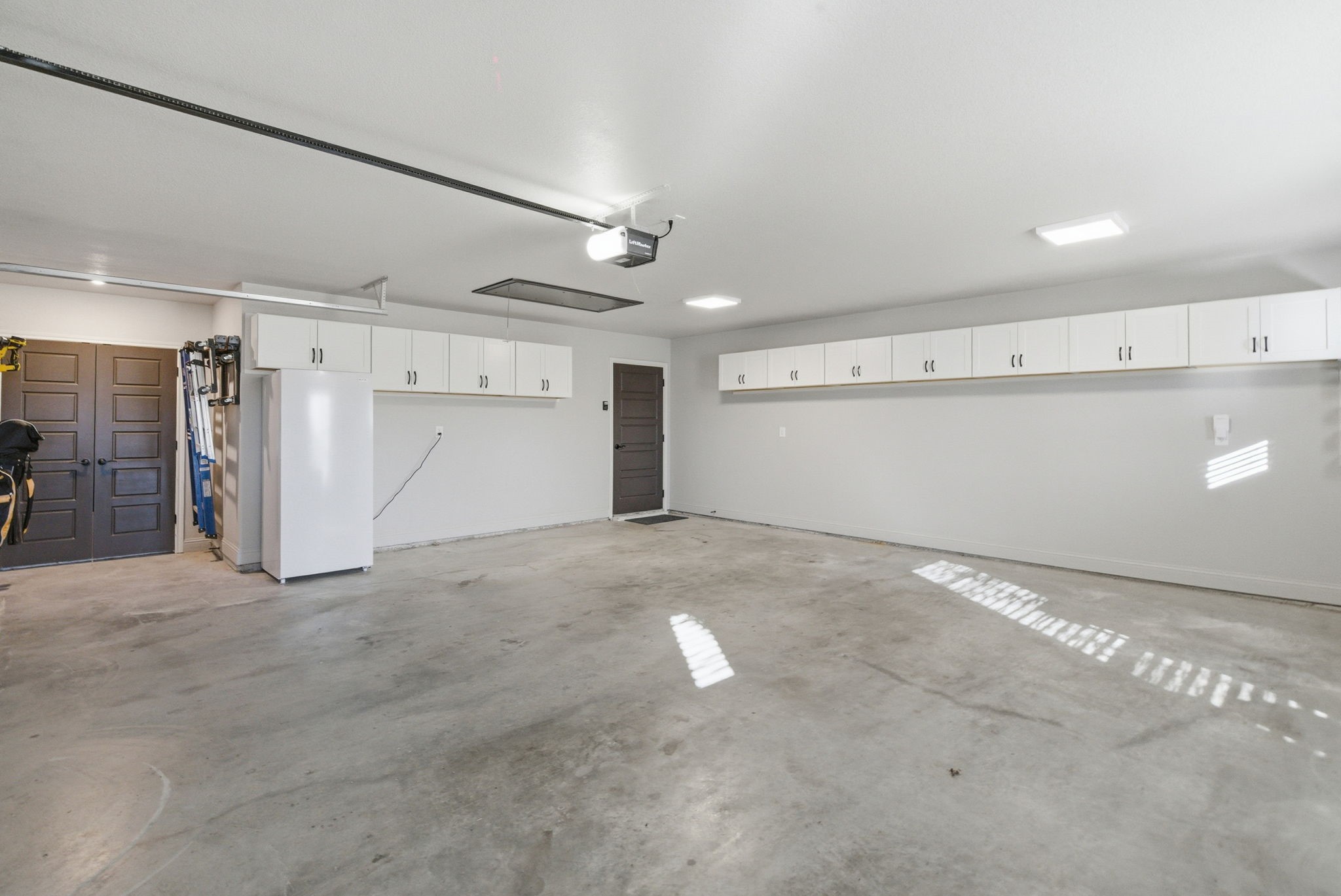 1025 Churchill Lane Millsap TX 76066
