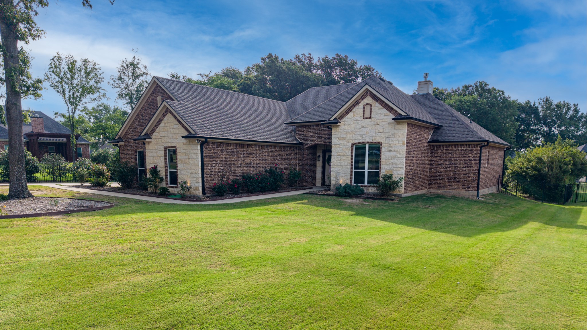 101 Lighthouse Lane Mabank TX 75143