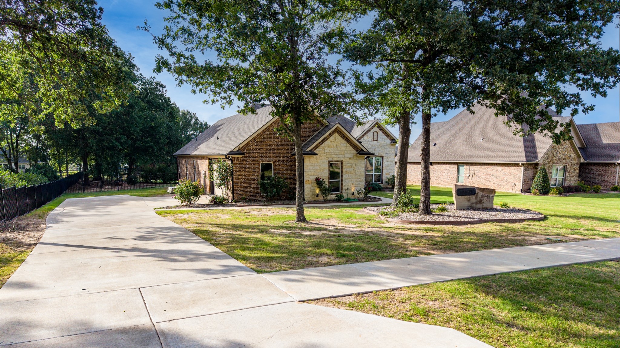 101 Lighthouse Lane Mabank TX 75143
