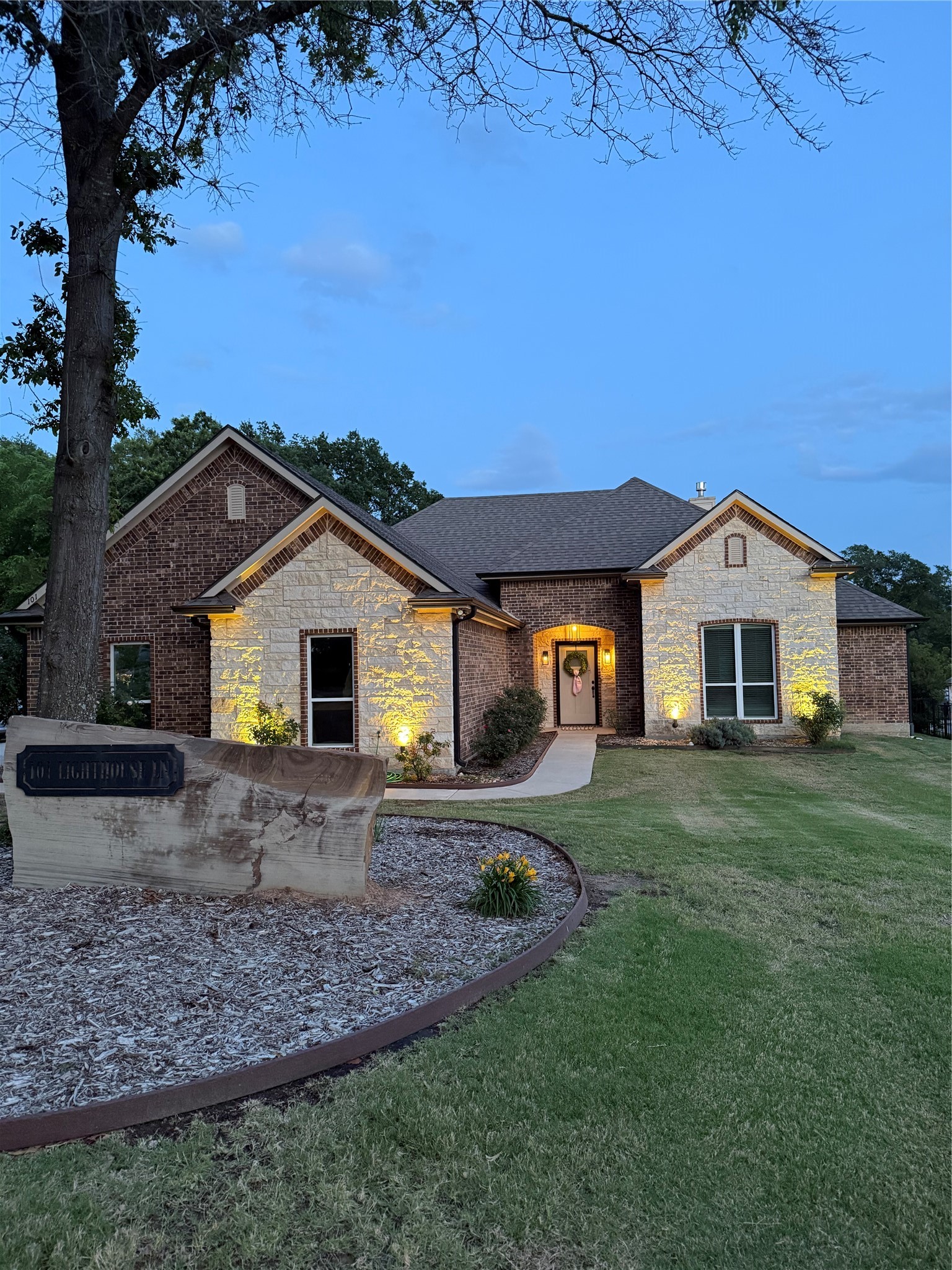 101 Lighthouse Lane Mabank TX 75143