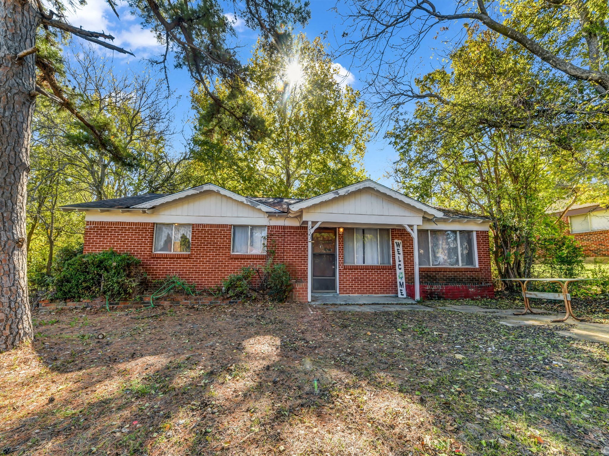 1423 W Ball Street Weatherford TX 76086