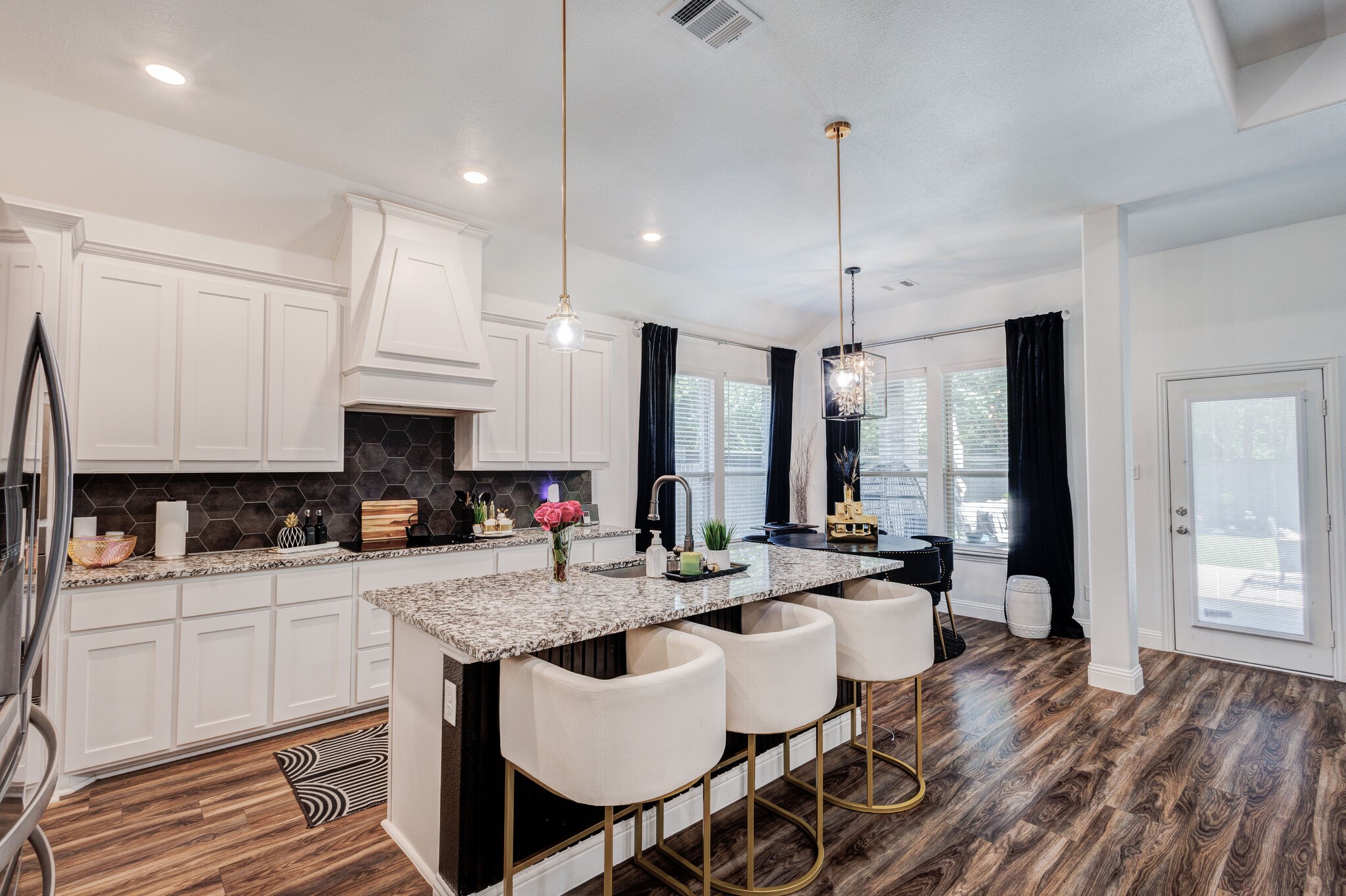 705 Candace Drive Desoto TX 75115
