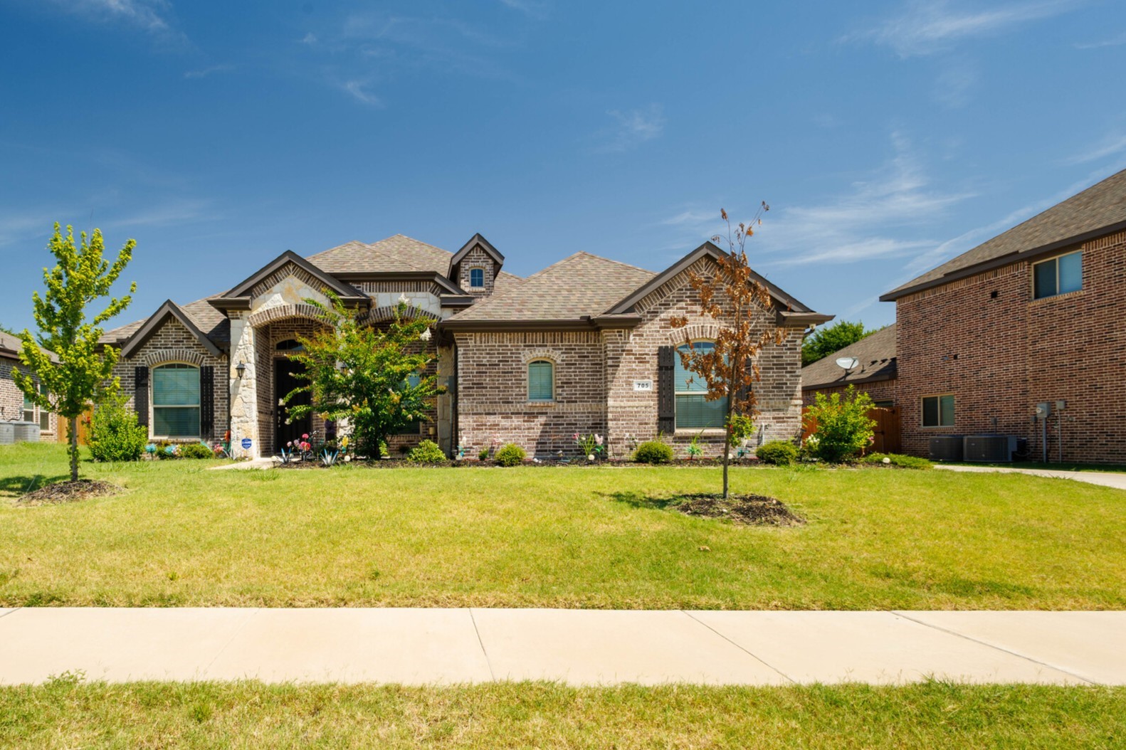 705 Candace Drive Desoto TX 75115