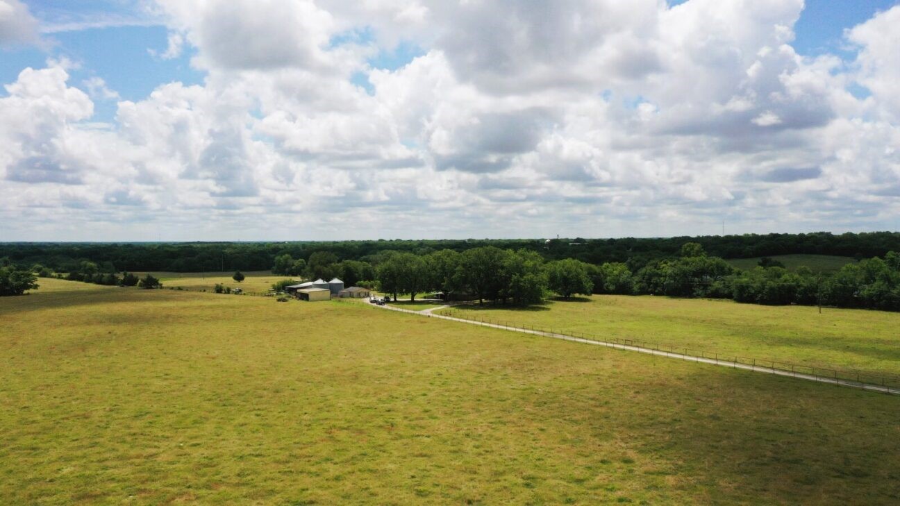 18048 Us-69 Whitewright TX 75491