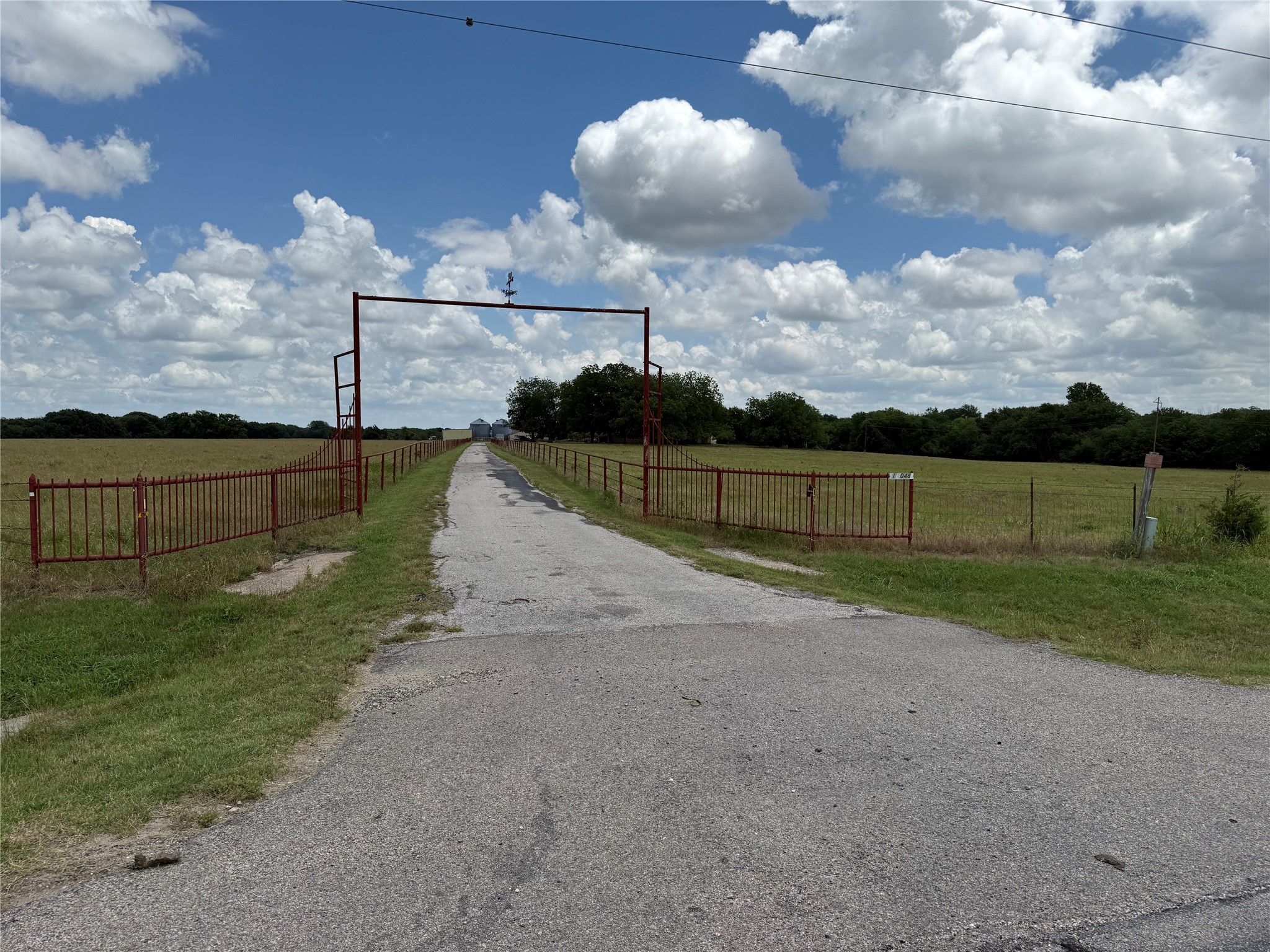 18048 Us-69 Whitewright TX 75491