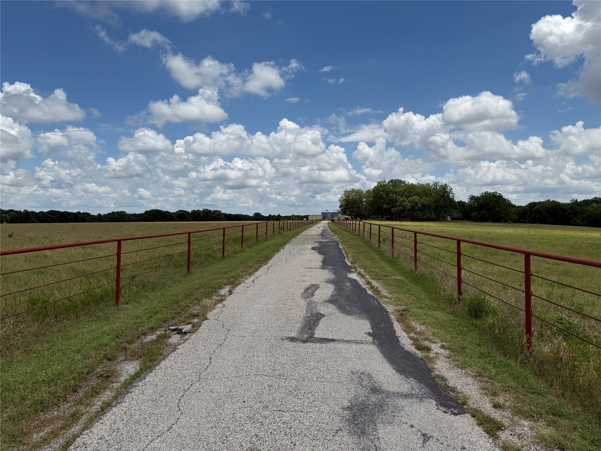 18048 Us-69 Whitewright TX 75491