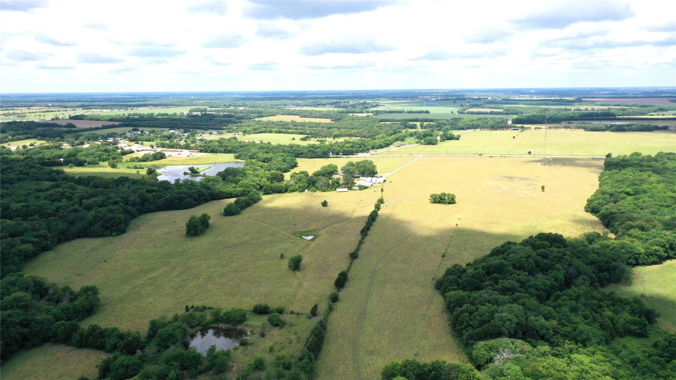 18048 Us-69 Whitewright TX 75491