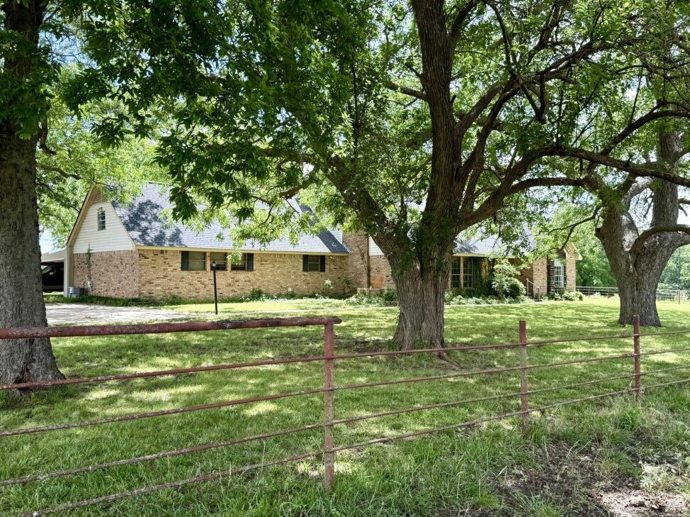 18048 Us-69 Whitewright TX 75491