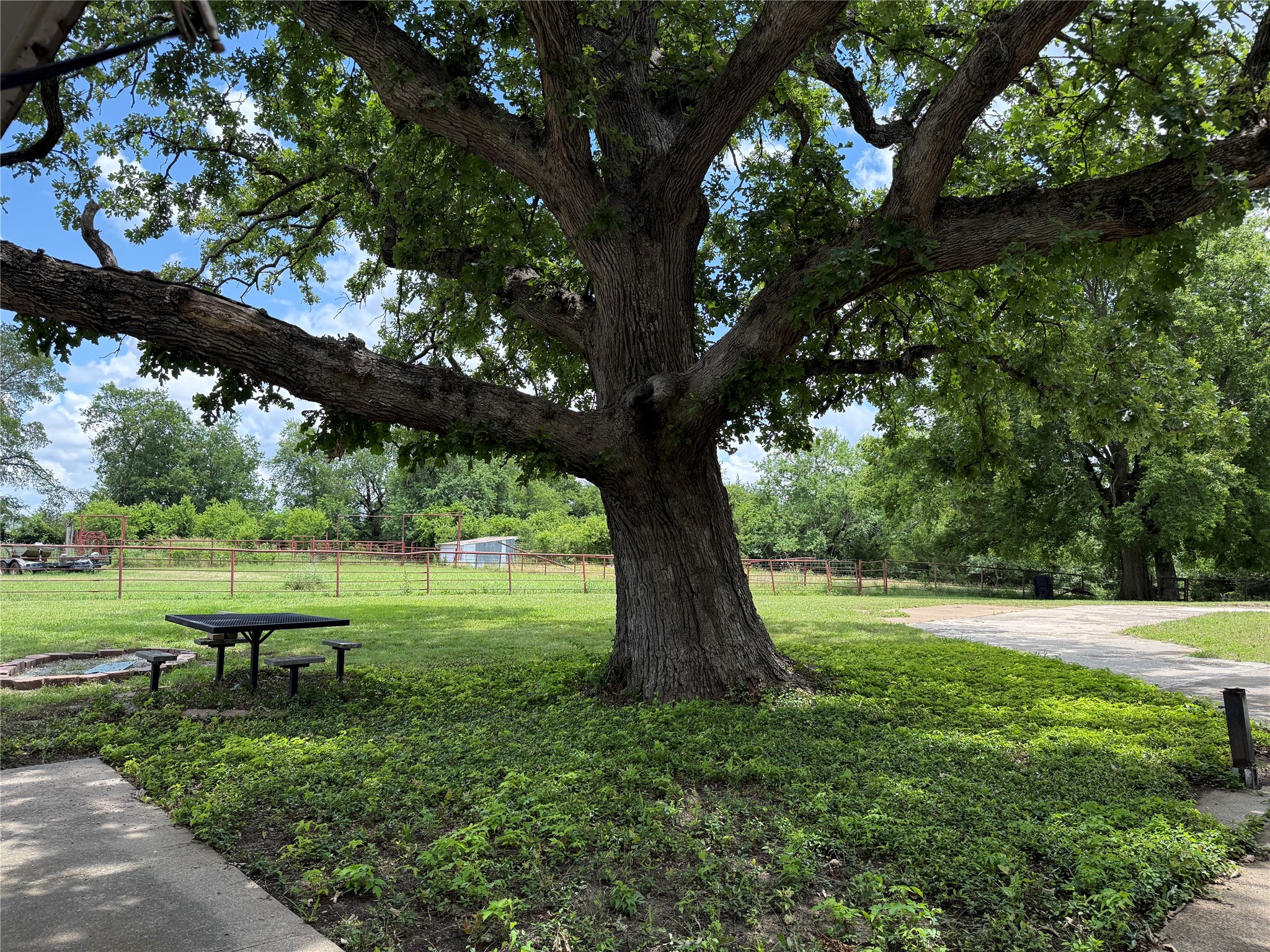 18048 Us-69 Whitewright TX 75491