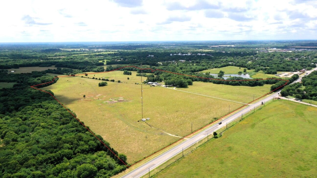 18048 Us-69 Whitewright TX 75491