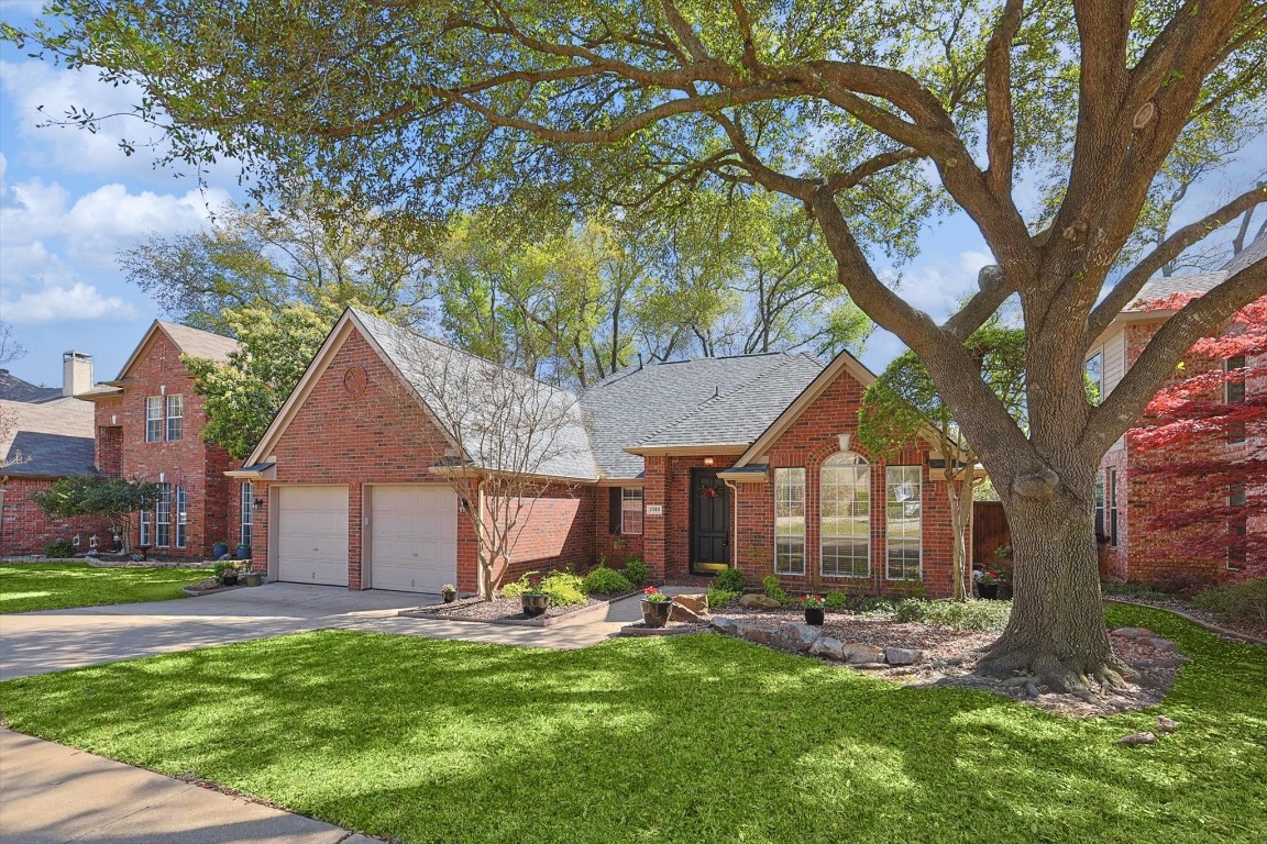 2313 Hunters Run Flower Mound TX 75028