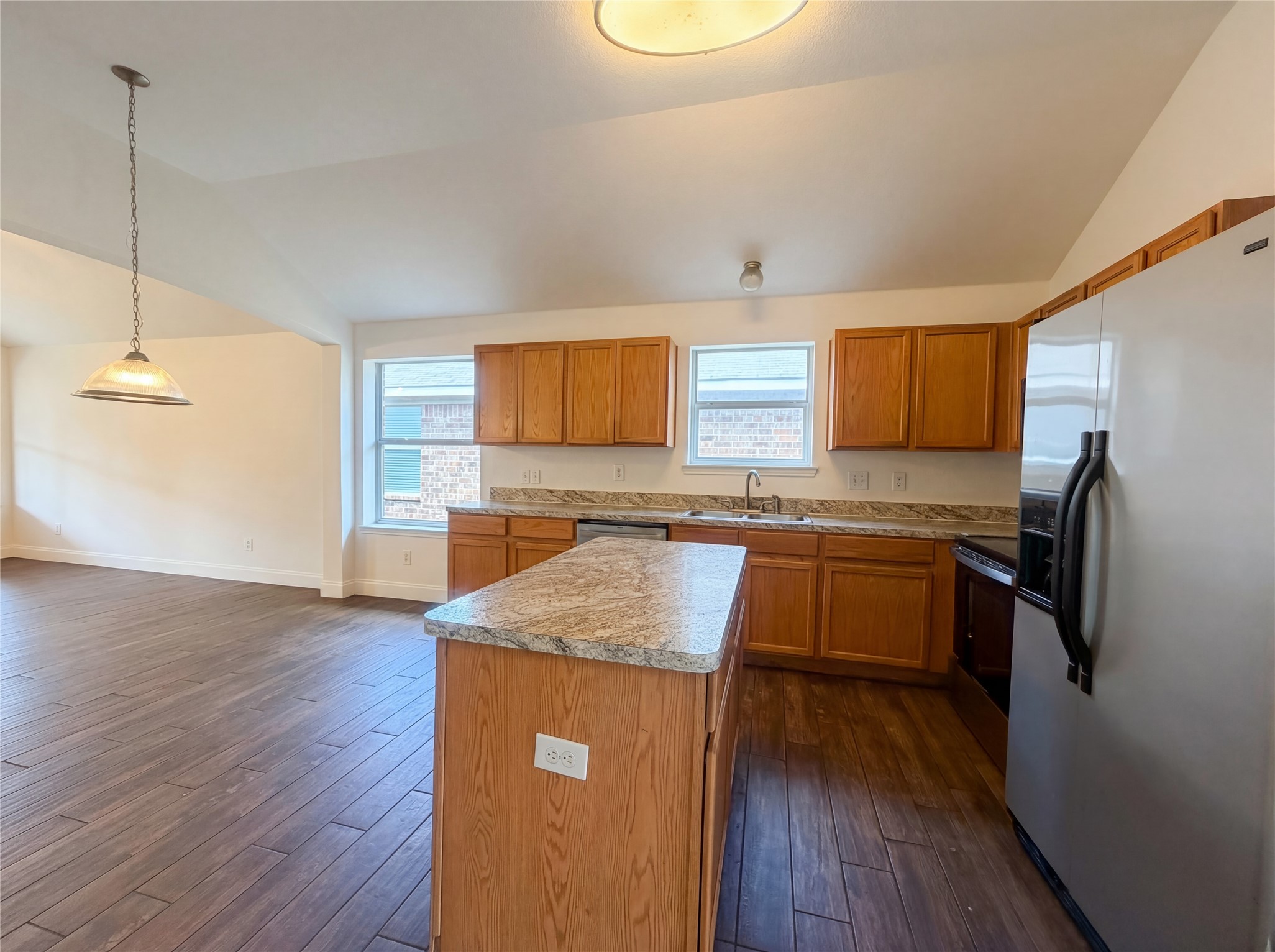 2563 Taos Drive Grand Prairie TX 75051