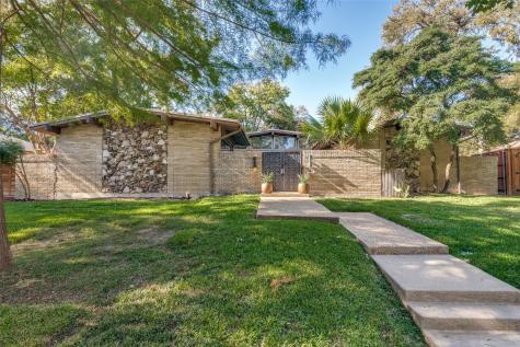 8243 San Cristobal Drive Dallas TX 75218