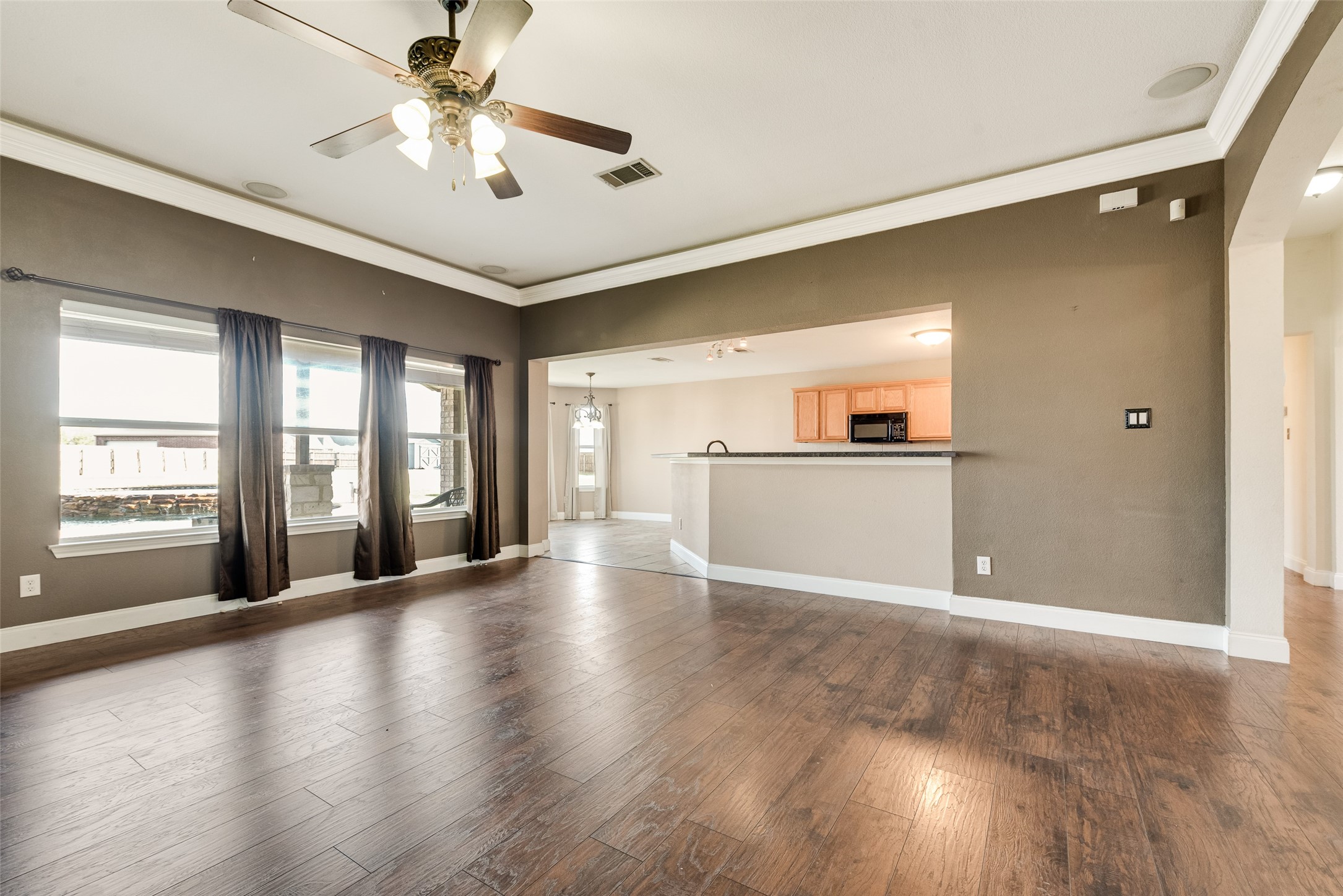 103 Springfield Lane Red Oak TX 75165