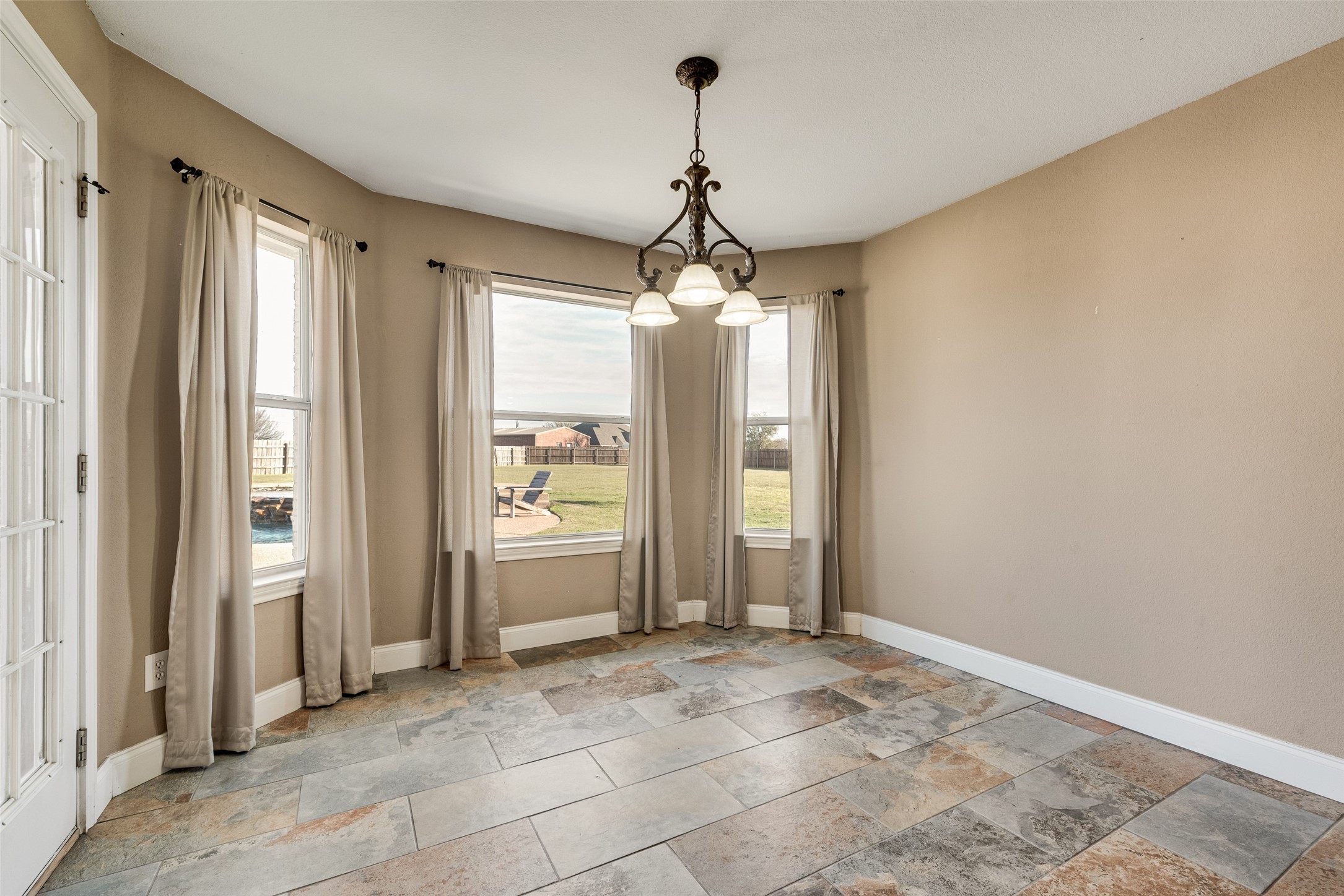 103 Springfield Lane Red Oak TX 75165