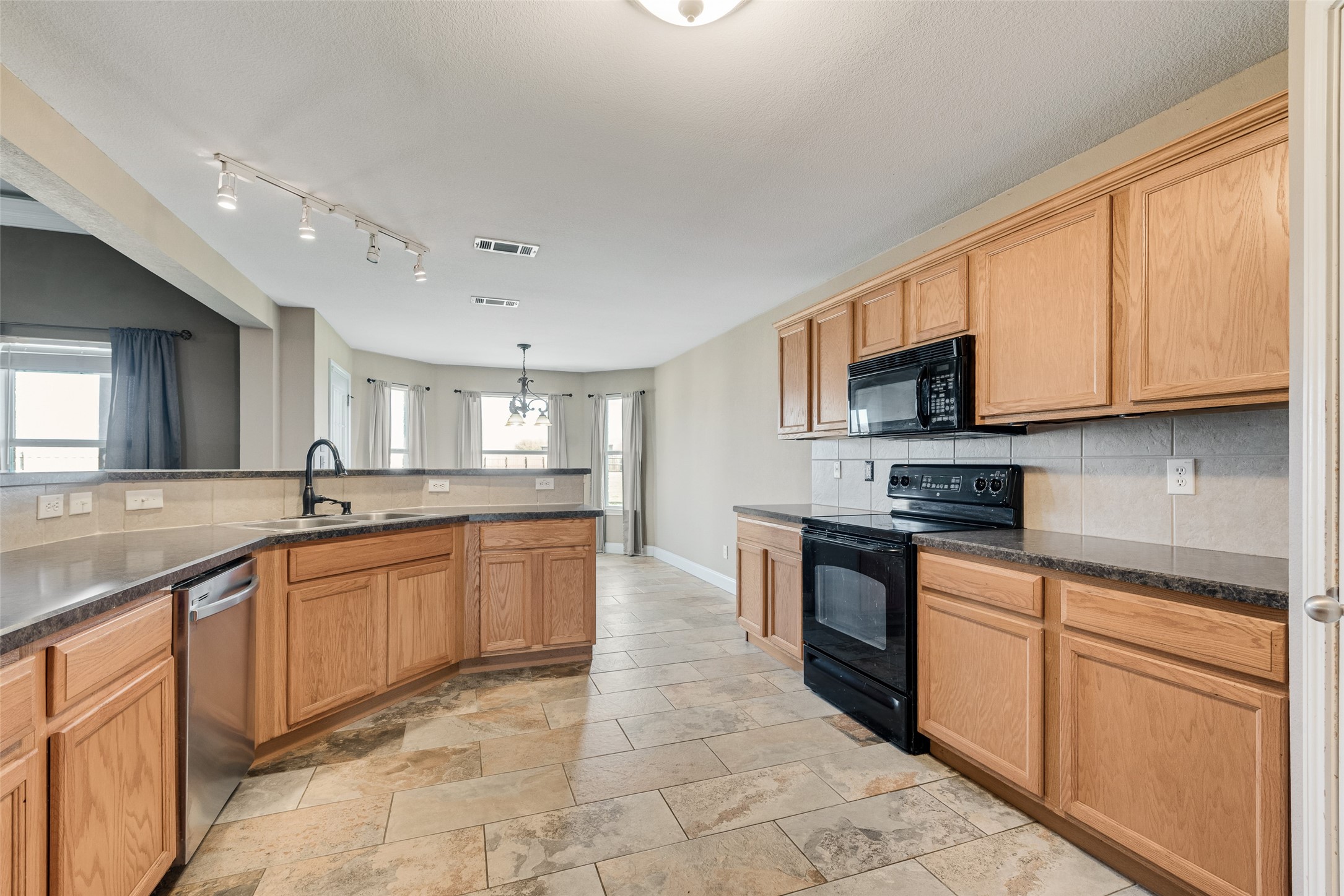 103 Springfield Lane Red Oak TX 75165