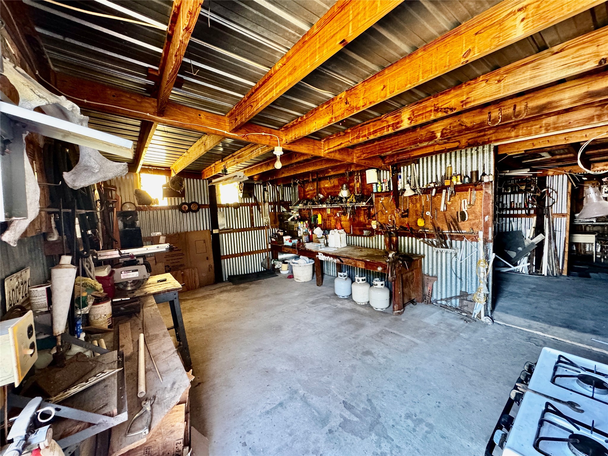 413 E Locust Street Whitewright TX 75491