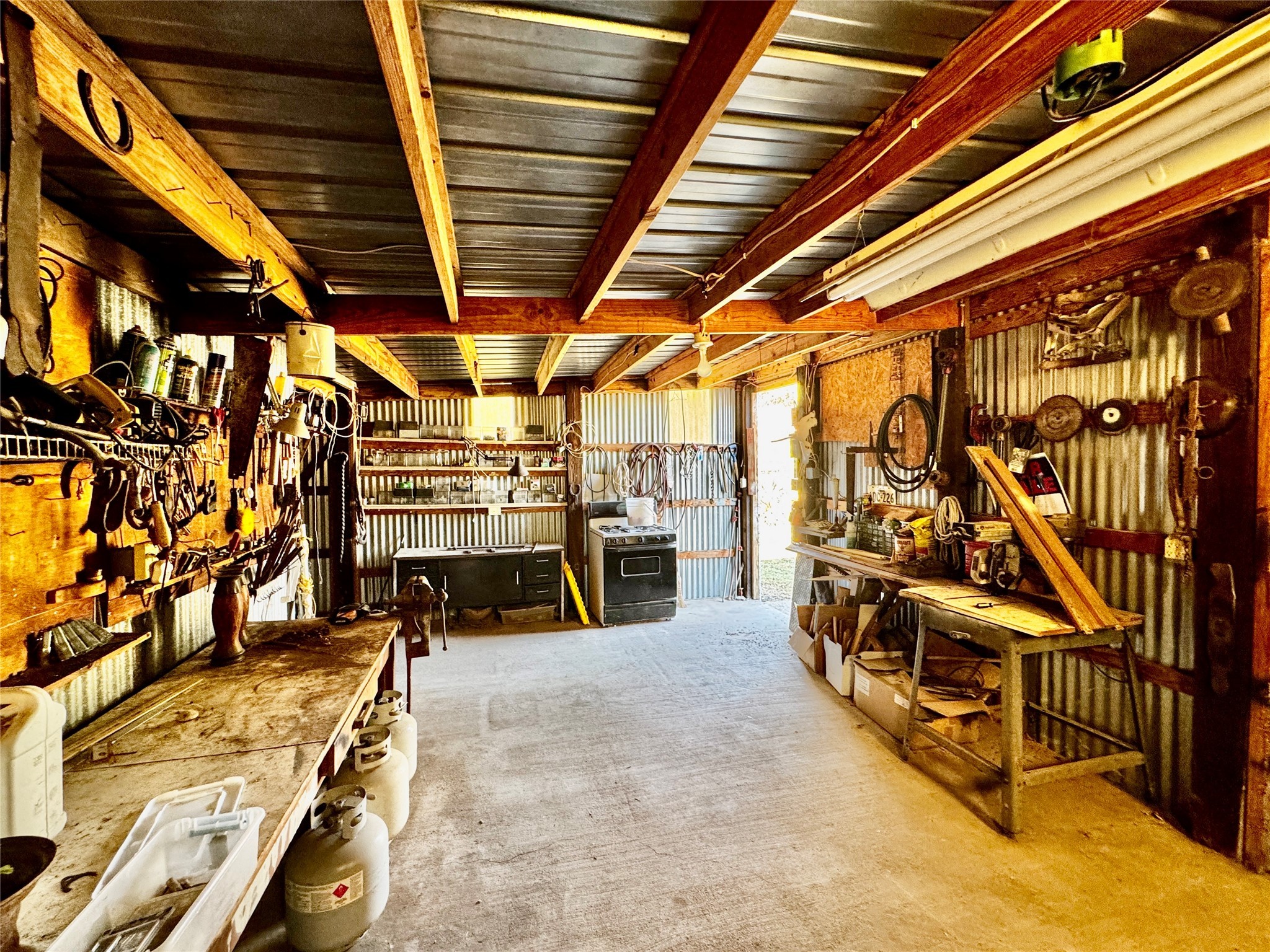 413 E Locust Street Whitewright TX 75491