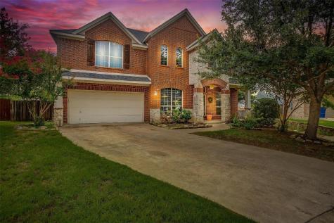 952 Yucca Court Burleson TX 76028