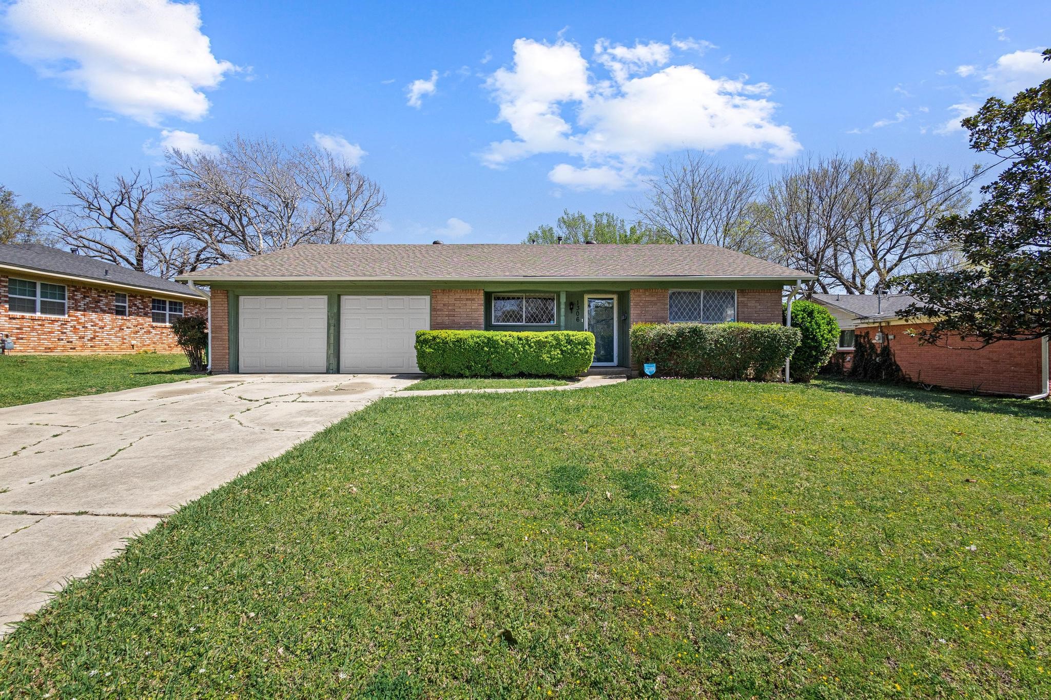 1306 Hillside Drive Gainesville TX 76240
