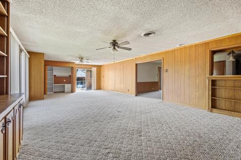 1306 Hillside Drive Gainesville TX 76240