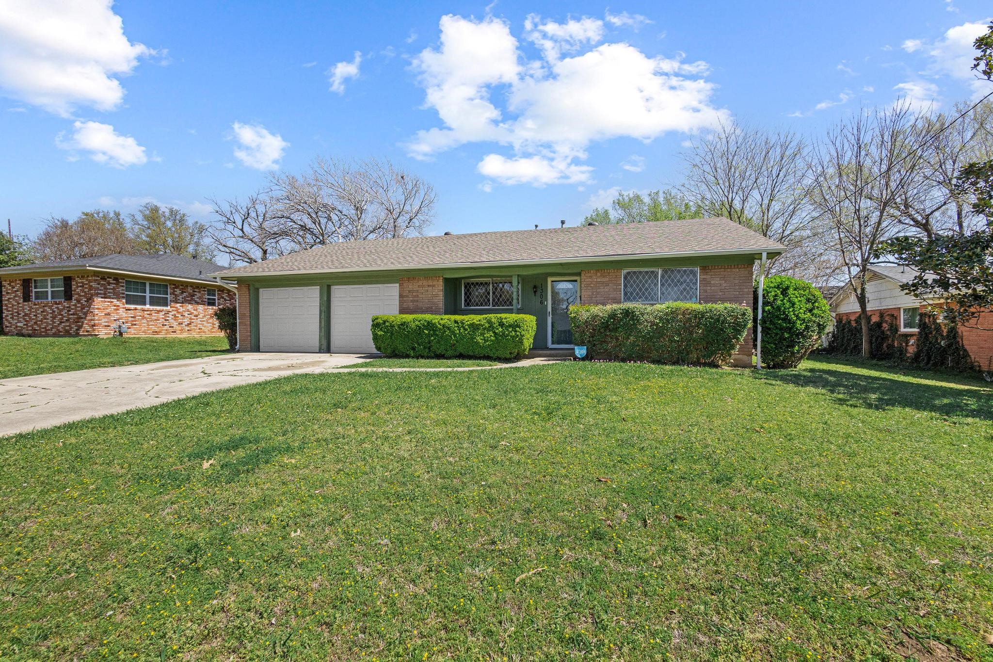1306 Hillside Drive Gainesville TX 76240
