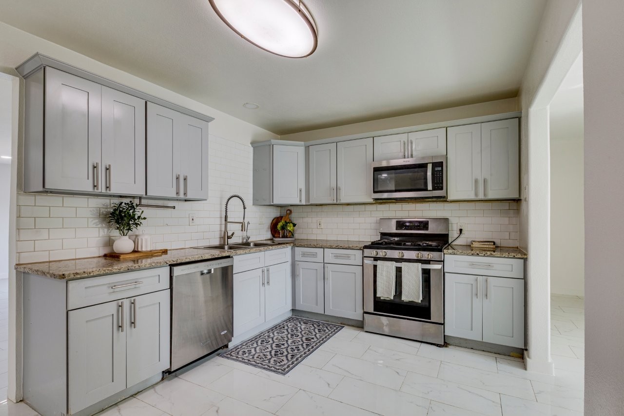 3831 Black Oak Drive Dallas TX 75241