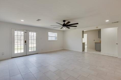 3831 Black Oak Drive Dallas TX 75241